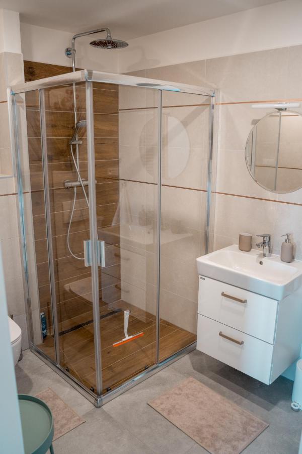Apartman Sjezdovka Kasperske Hory Exteriör bild